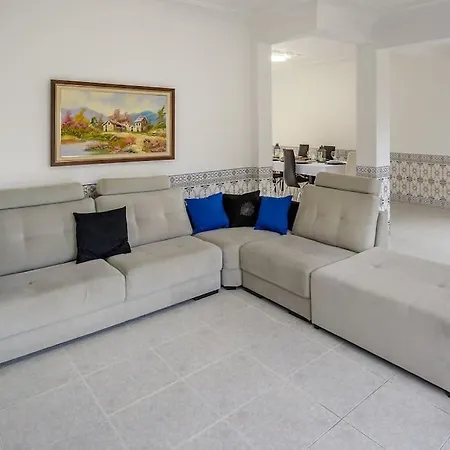 Casa Amarela Holiday home *