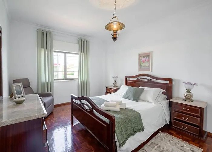 Casa Amarela Vakantiehuis Charneca (Setubal)